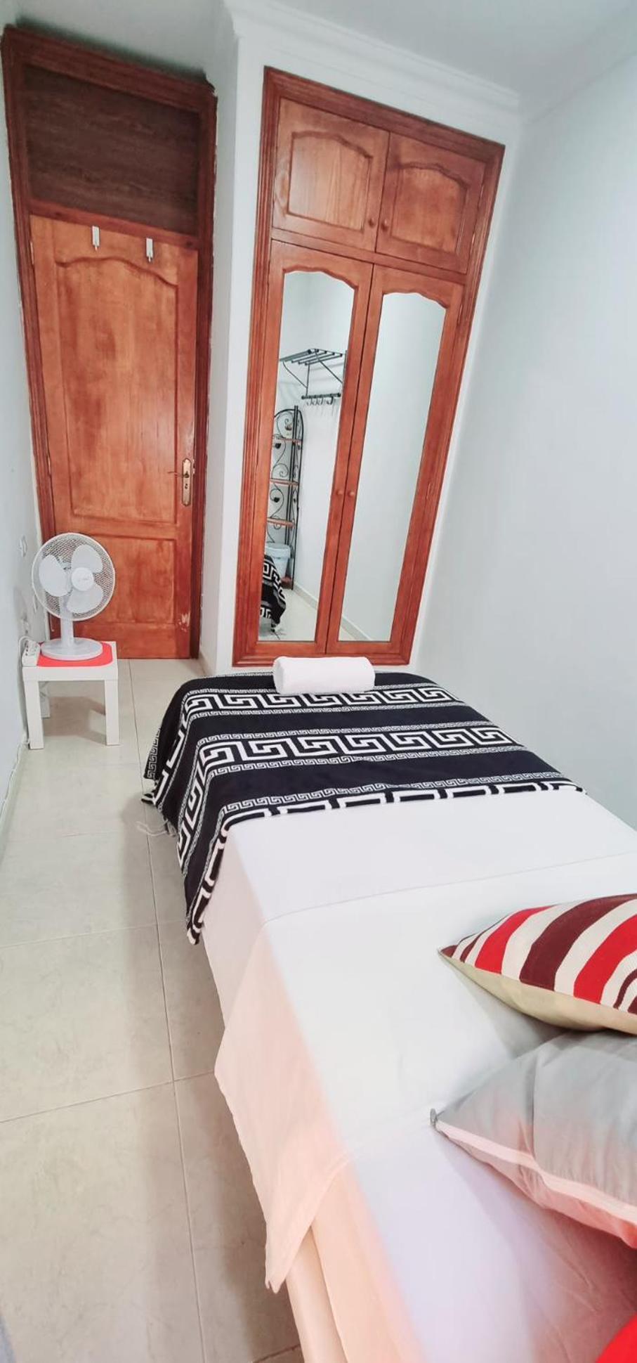 Almar We Go! Habitaciones Privadas En Alcala - Private Rooms - Pieces Privees - In Shared Apartment Εξωτερικό φωτογραφία